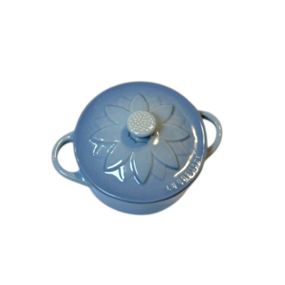 Le Creuset Coastal Blue Sunflower Mini Cocotte 8 Oz - Picture 3 of 9